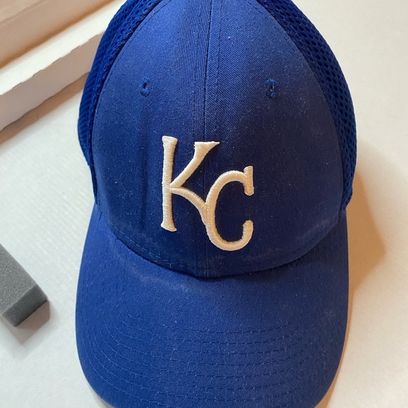 $5/Kansas City Royals On-Field Hat Cap New Era 39Thirty Fitted S-M color Blue - Picture 1 of 11